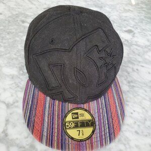 DC New Era 59 fifty Cap Hat Flat Brim Fitted Black Aztec Size 7 5/8